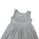 Mint Meadow: Chic Linen-Blend With Delicate Embroidery