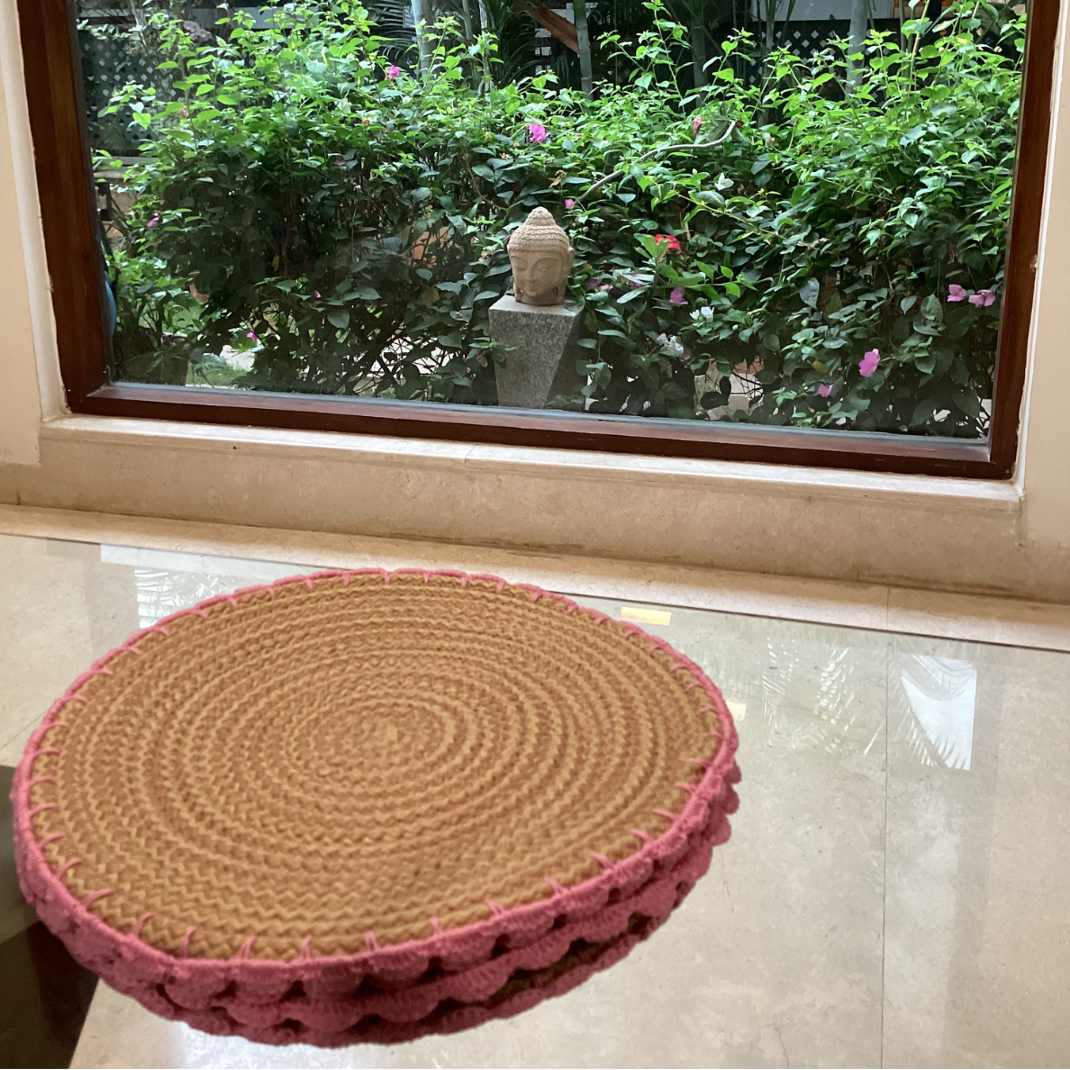 Scalloped Edge Pink Trim Crochet Potmat